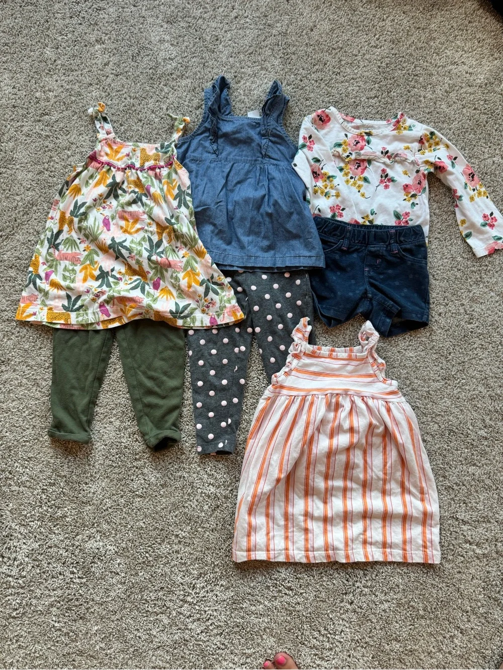 Toddler Girl Carter’s Clothing Bundle Dresses Leggings Shorts 8 Pieces 24M & 2T
